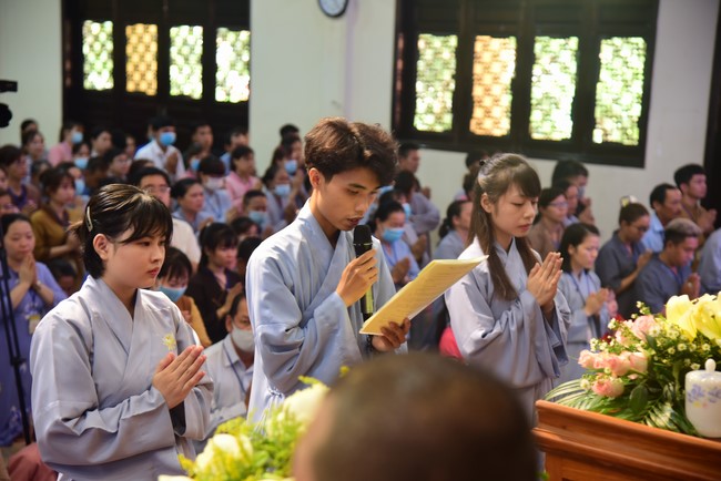 The 1st Three-Jewel Refuge Ceremony in 2021